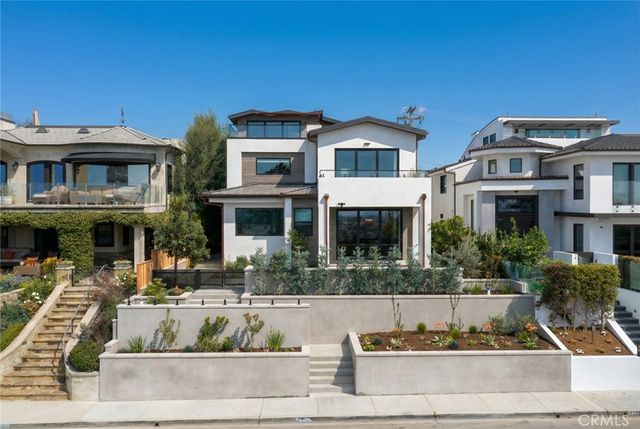 2212 Cliff Drive, Newport Beach, CA 92663