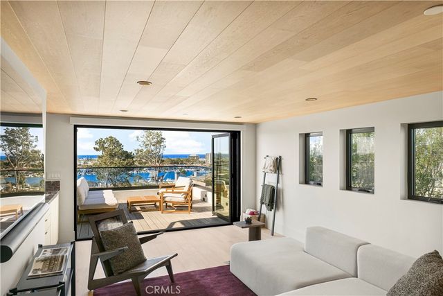 2212 Cliff Drive, Newport Beach, CA 92663