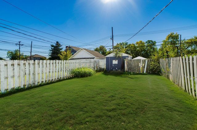 2397 Sullivant Avenue, Columbus, OH 43204