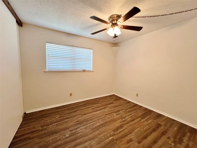 1209 Irwin Drive, Hurst, TX 76053