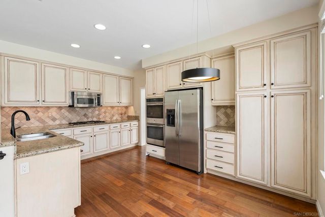 7027 Rockrose Terrace, Carlsbad, CA 92011