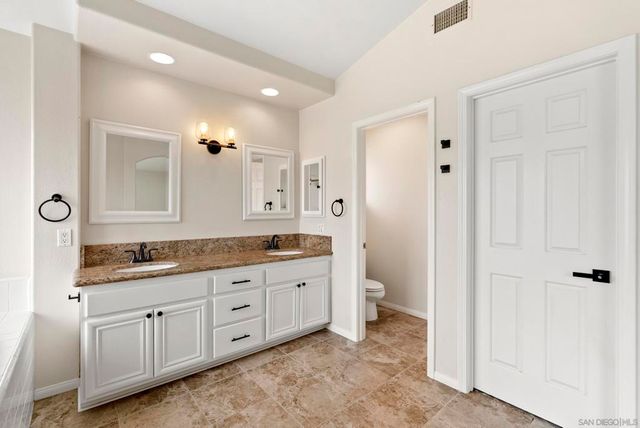 7027 Rockrose Terrace, Carlsbad, CA 92011