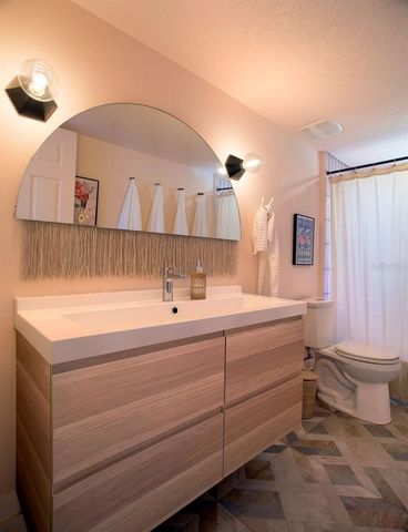 6990 GREVILLA AVENUE S, South Pasadena, FL 33707