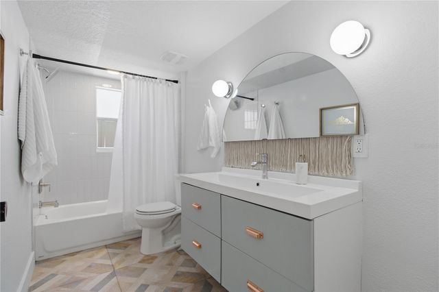 6990 GREVILLA AVENUE S, South Pasadena, FL 33707