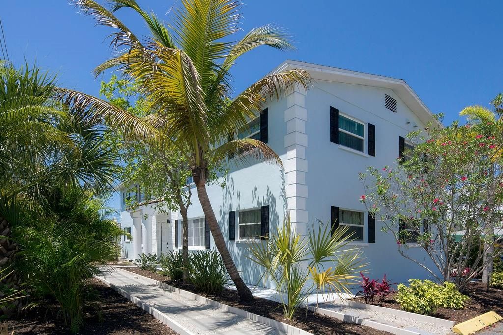 6990 GREVILLA AVENUE S, South Pasadena, FL 33707