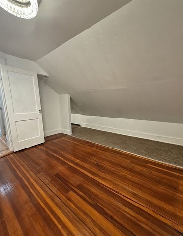 15 Dinsmore Street, Lowell, MA 01852