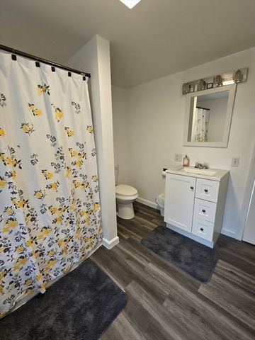 15 Dinsmore Street, Lowell, MA 01852