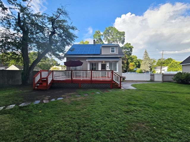 15 Dinsmore Street, Lowell, MA 01852