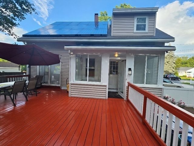 15 Dinsmore Street, Lowell, MA 01852