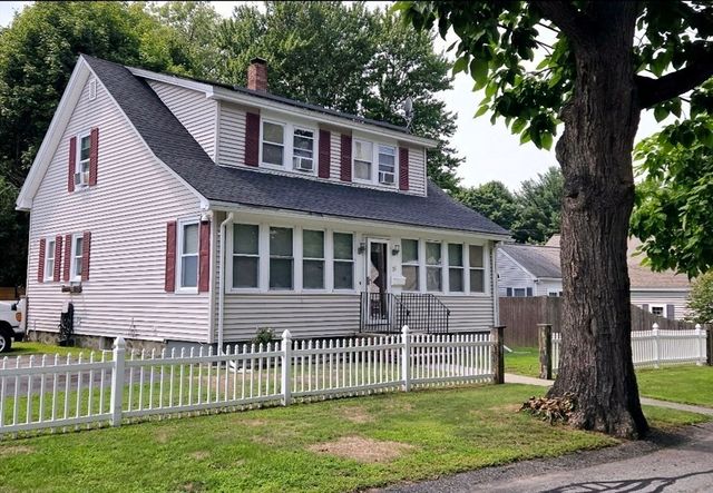 15 Dinsmore Street, Lowell, MA 01852