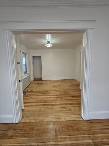 15 Dinsmore Street, Lowell, MA 01852