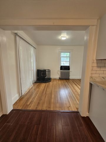 15 Dinsmore Street, Lowell, MA 01852