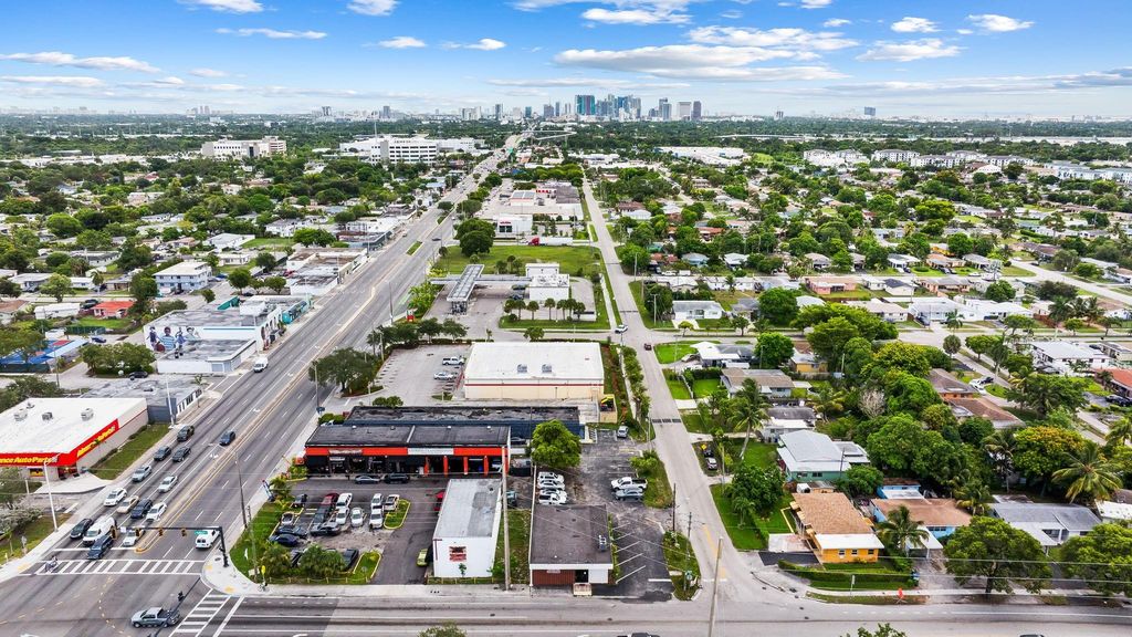 50 SW 31st Ave, Fort Lauderdale, FL 33312