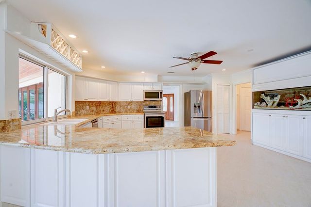 752 SW 36th Avenue, Delray Beach, FL 33445