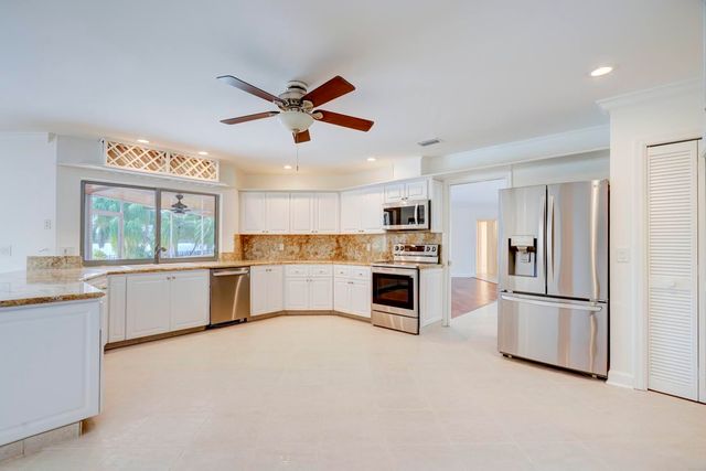 752 SW 36th Avenue, Delray Beach, FL 33445