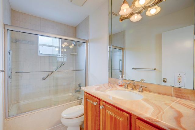 752 SW 36th Avenue, Delray Beach, FL 33445