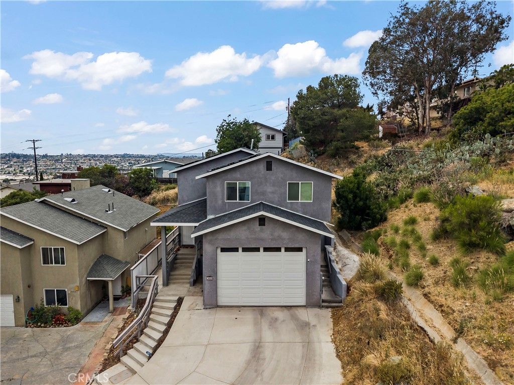 Image 2 of property listing at 1650 Paraiso, Spring Valley, CA 91977