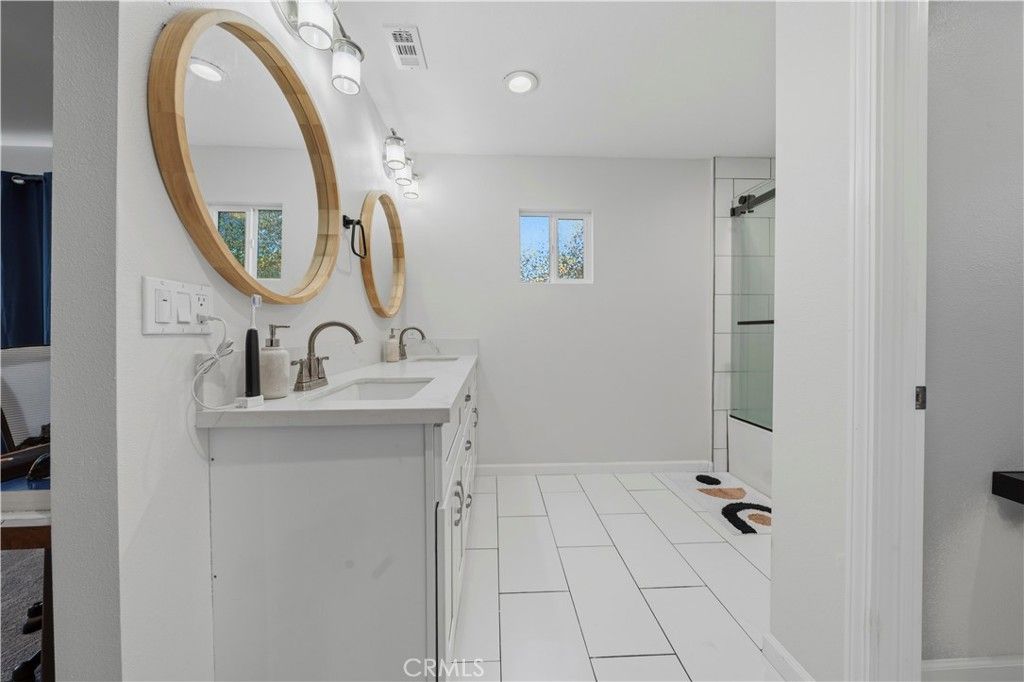 Image 22 of property listing at 1650 Paraiso, Spring Valley, CA 91977