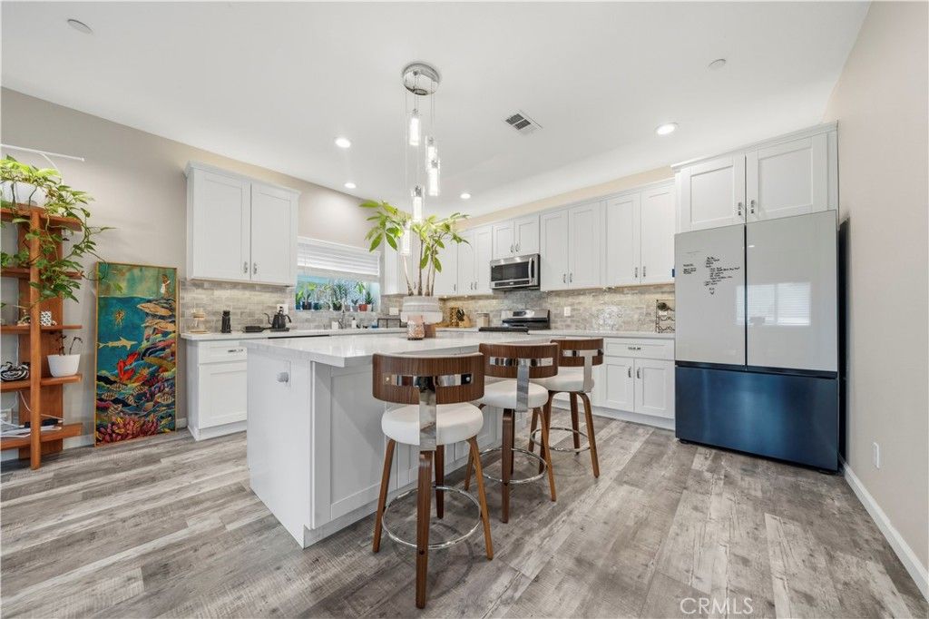 Image 3 of property listing at 1650 Paraiso, Spring Valley, CA 91977