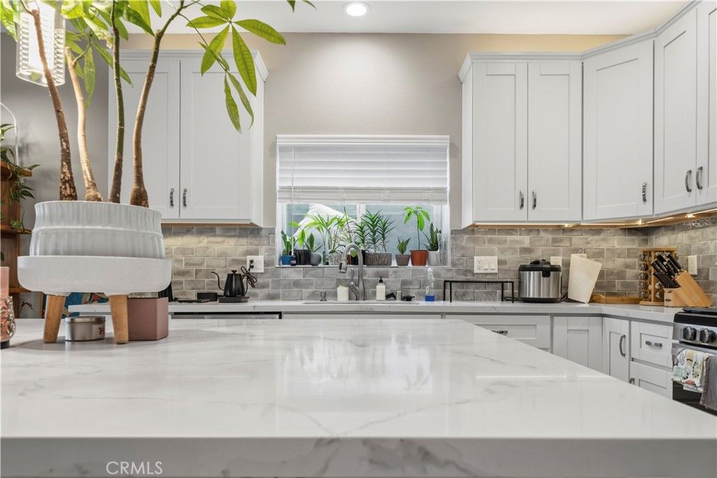 Image 6 of property listing at 1650 Paraiso, Spring Valley, CA 91977