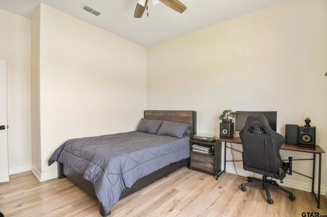 242 Serenity Dr, Bullard, TX 75757