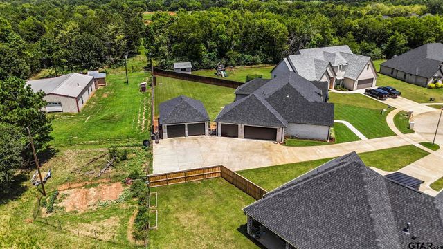 242 Serenity Dr, Bullard, TX 75757