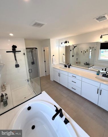 5006 GRAY FOX DR, Bealeton, VA 22712