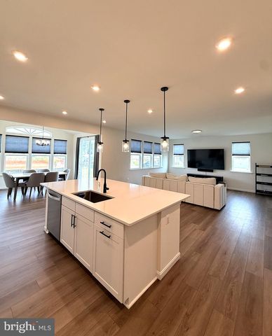 5006 GRAY FOX DR, Bealeton, VA 22712
