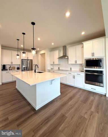 5006 GRAY FOX DR, Bealeton, VA 22712