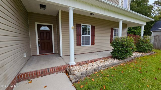 300 Buoy Court, Swansboro, NC 28584