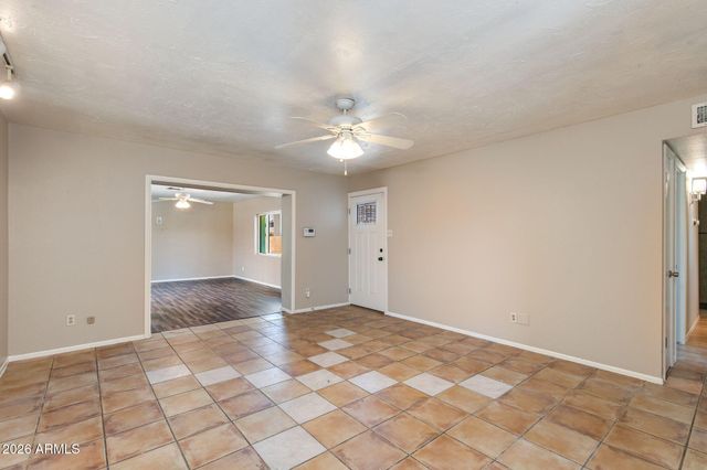 4415 E CHAMBERS Street, Phoenix, AZ 85040