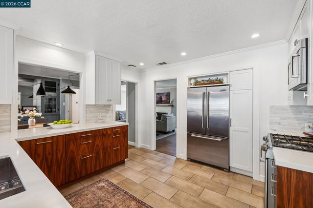 115 Patterson Blvd, Pleasant Hill, CA 94523