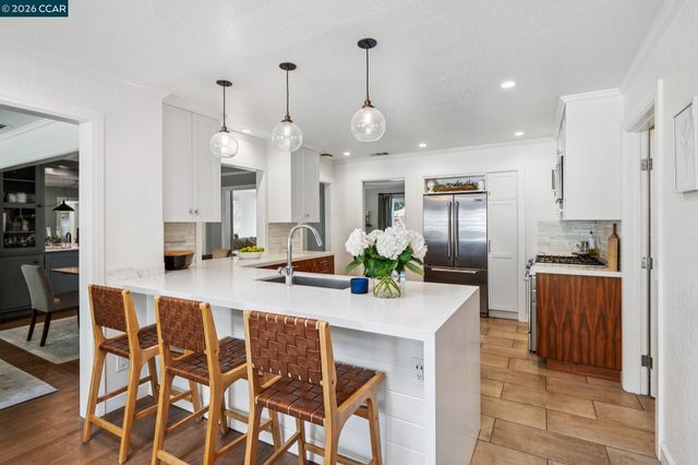 115 Patterson Blvd, Pleasant Hill, CA 94523