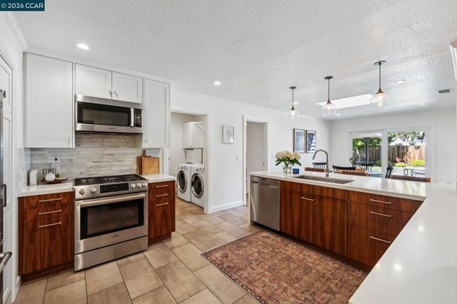 115 Patterson Blvd, Pleasant Hill, CA 94523