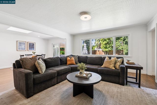 115 Patterson Blvd, Pleasant Hill, CA 94523