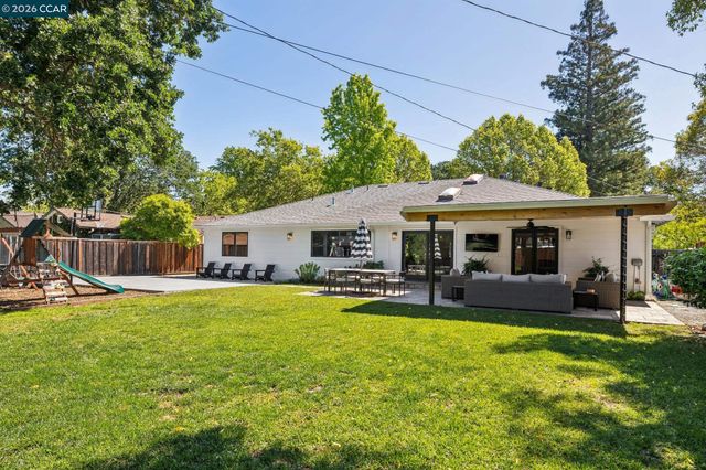 115 Patterson Blvd, Pleasant Hill, CA 94523