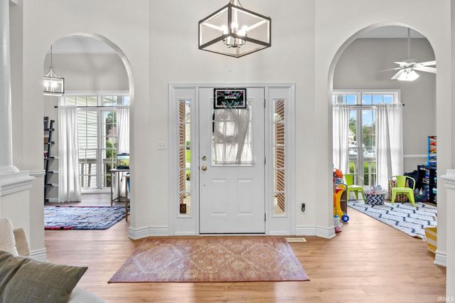 1623 Stonegate Circle, Lafayette, IN 47909