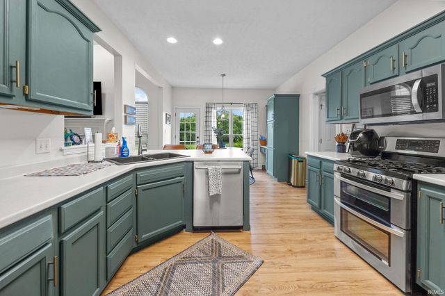 1623 Stonegate Circle, Lafayette, IN 47909