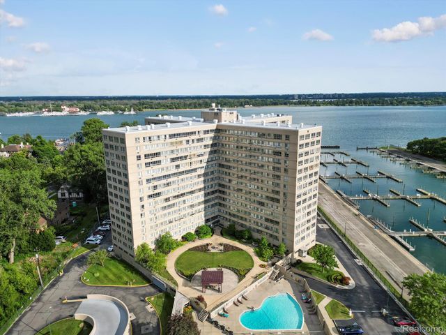 8900 E JEFFERSON Avenue 1110, Detroit, MI 48214