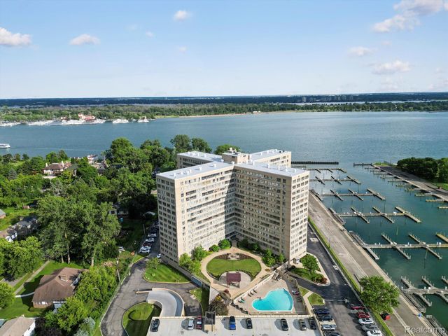 8900 E JEFFERSON Avenue 1110, Detroit, MI 48214