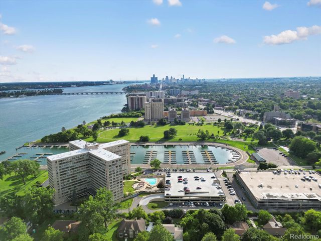 8900 E JEFFERSON Avenue 1110, Detroit, MI 48214