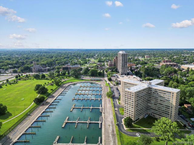 8900 E JEFFERSON Avenue 1110, Detroit, MI 48214