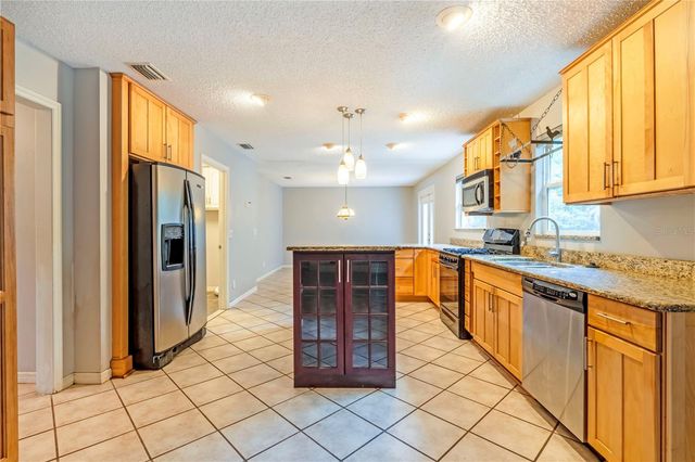 226 CROOKED TREE TRAIL, Deland, FL 32724