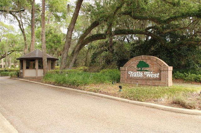 226 CROOKED TREE TRAIL, Deland, FL 32724