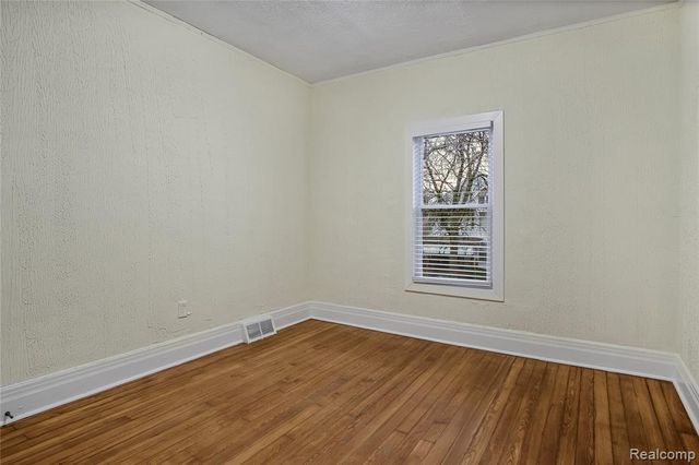 427 Melbourne, Detroit, MI 48202