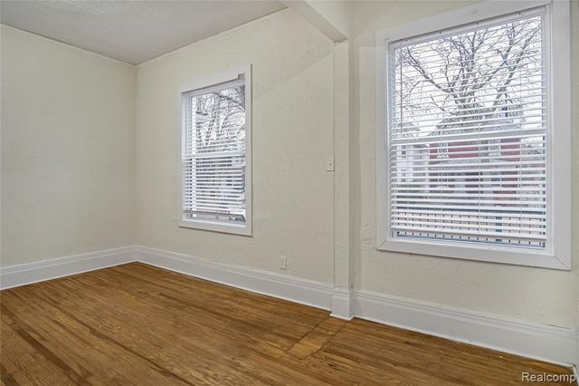 427 Melbourne, Detroit, MI 48202