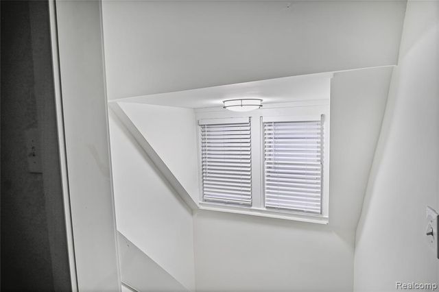 427 Melbourne, Detroit, MI 48202