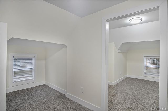 427 Melbourne, Detroit, MI 48202