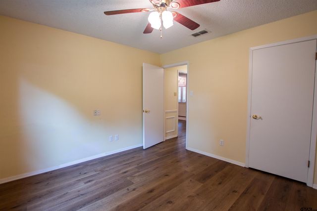 110 Wendy Dr, Whitehouse, TX 75791