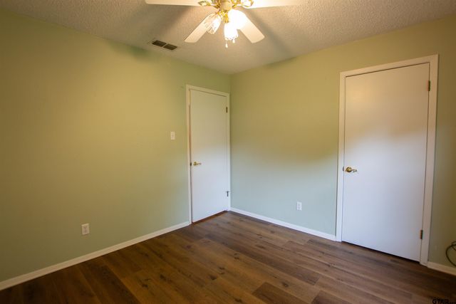 110 Wendy Dr, Whitehouse, TX 75791
